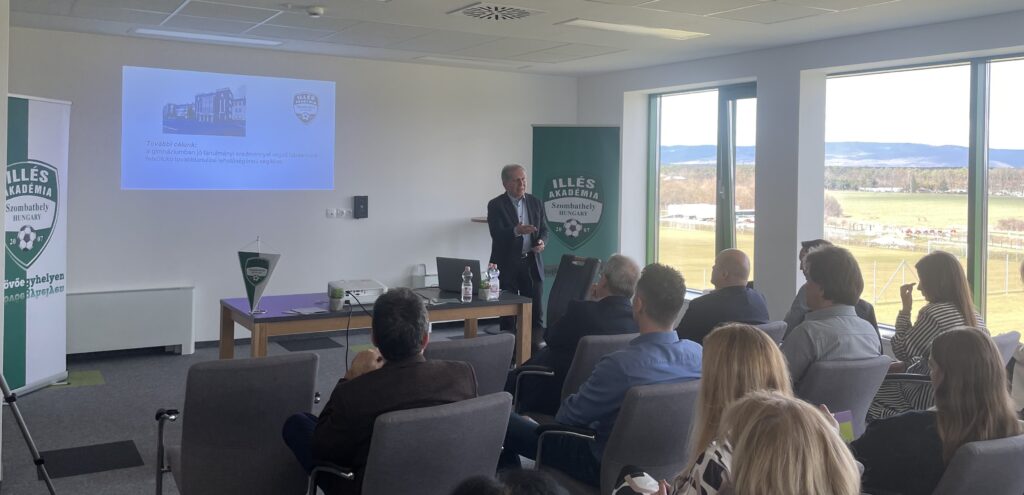 Mit tudunk egymástól tanulni?