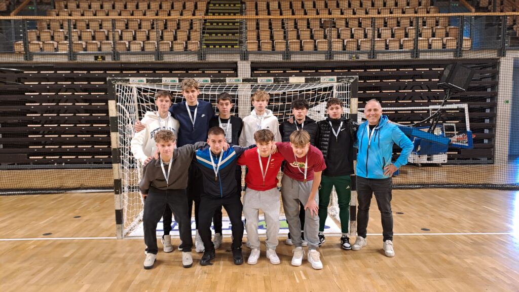 Óriási csata a „házi” döntőben – ezüstérem