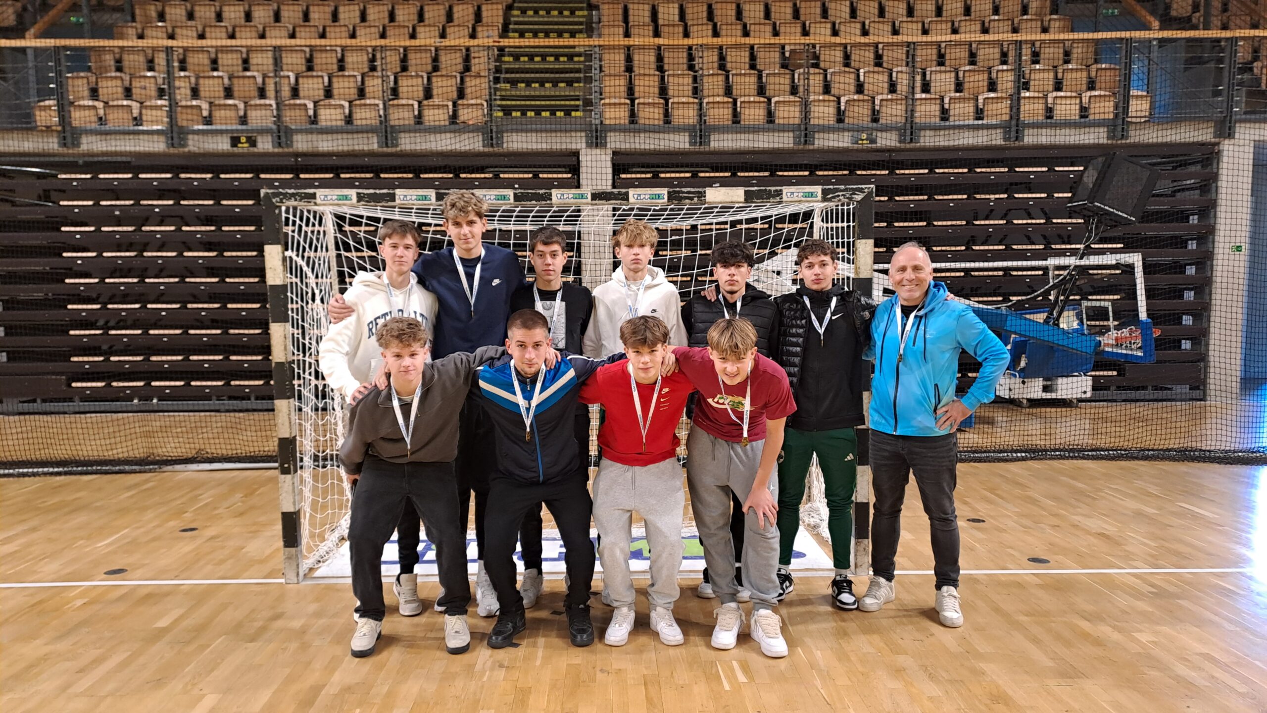 Óriási csata a „házi” döntőben – ezüstérem